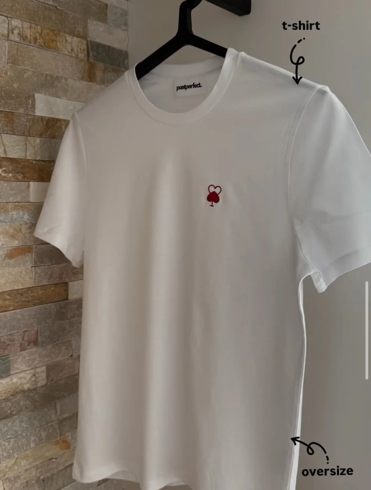 PASTPERFECT. T-SHIRT